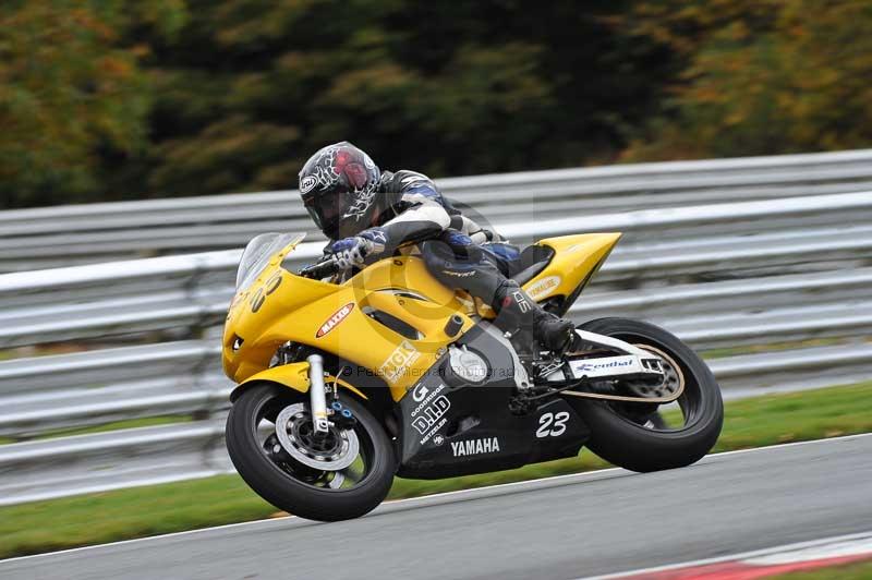 Motorcycle action photographs;Trackday digital images;event digital images;eventdigitalimages;no limits trackday;oulton park;oulton park circuit cheshire;oulton park photographs;peter wileman photography;trackday;trackday photos
