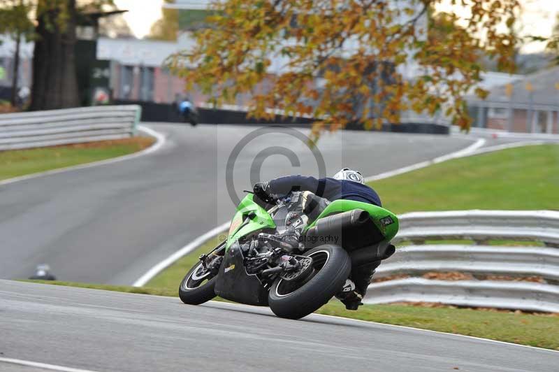 Motorcycle action photographs;Trackday digital images;event digital images;eventdigitalimages;no limits trackday;oulton park;oulton park circuit cheshire;oulton park photographs;peter wileman photography;trackday;trackday photos