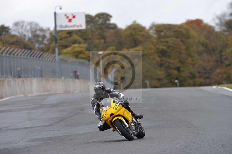 Motorcycle action photographs;Trackday digital images;event digital images;eventdigitalimages;no limits trackday;oulton park;oulton park circuit cheshire;oulton park photographs;peter wileman photography;trackday;trackday photos