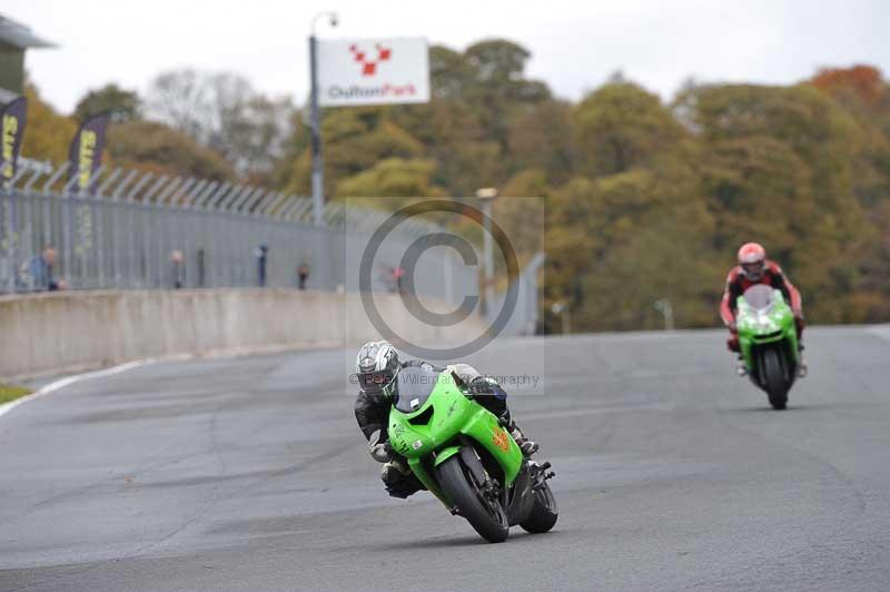Motorcycle action photographs;Trackday digital images;event digital images;eventdigitalimages;no limits trackday;oulton park;oulton park circuit cheshire;oulton park photographs;peter wileman photography;trackday;trackday photos