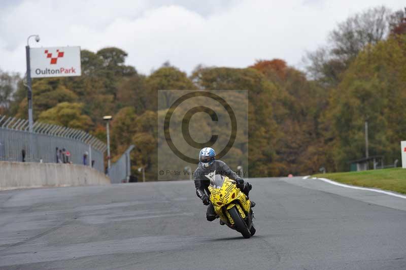 Motorcycle action photographs;Trackday digital images;event digital images;eventdigitalimages;no limits trackday;oulton park;oulton park circuit cheshire;oulton park photographs;peter wileman photography;trackday;trackday photos