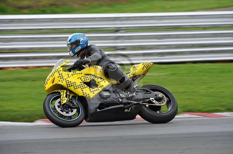 Motorcycle action photographs;Trackday digital images;event digital images;eventdigitalimages;no limits trackday;oulton park;oulton park circuit cheshire;oulton park photographs;peter wileman photography;trackday;trackday photos
