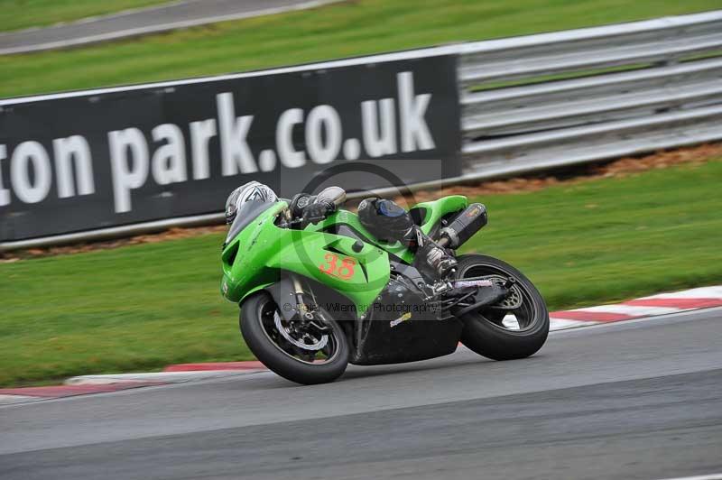 Motorcycle action photographs;Trackday digital images;event digital images;eventdigitalimages;no limits trackday;oulton park;oulton park circuit cheshire;oulton park photographs;peter wileman photography;trackday;trackday photos