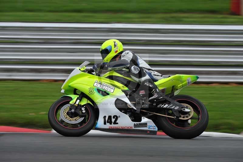 Motorcycle action photographs;Trackday digital images;event digital images;eventdigitalimages;no limits trackday;oulton park;oulton park circuit cheshire;oulton park photographs;peter wileman photography;trackday;trackday photos
