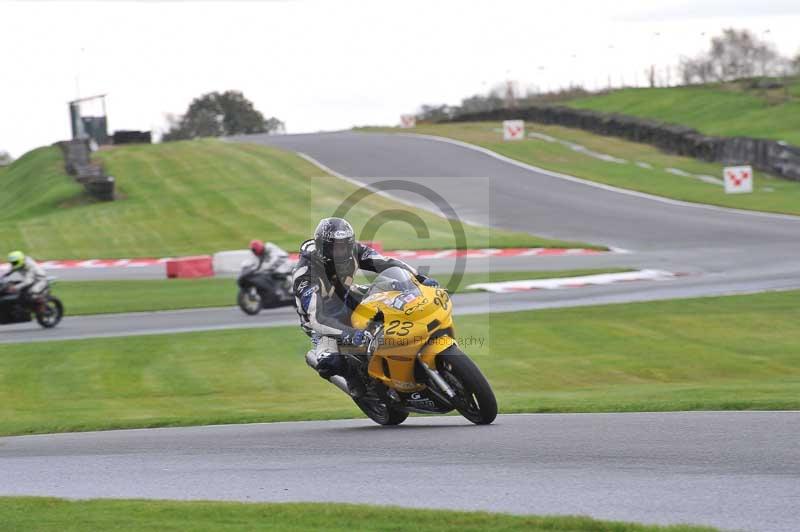 Motorcycle action photographs;Trackday digital images;event digital images;eventdigitalimages;no limits trackday;oulton park;oulton park circuit cheshire;oulton park photographs;peter wileman photography;trackday;trackday photos