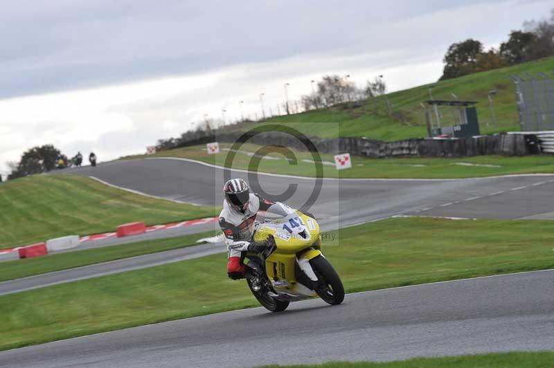 Motorcycle action photographs;Trackday digital images;event digital images;eventdigitalimages;no limits trackday;oulton park;oulton park circuit cheshire;oulton park photographs;peter wileman photography;trackday;trackday photos