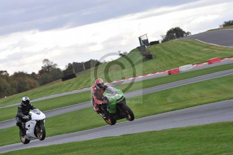 Motorcycle action photographs;Trackday digital images;event digital images;eventdigitalimages;no limits trackday;oulton park;oulton park circuit cheshire;oulton park photographs;peter wileman photography;trackday;trackday photos