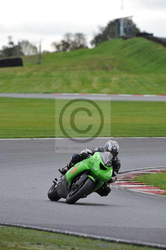 Motorcycle action photographs;Trackday digital images;event digital images;eventdigitalimages;no limits trackday;oulton park;oulton park circuit cheshire;oulton park photographs;peter wileman photography;trackday;trackday photos