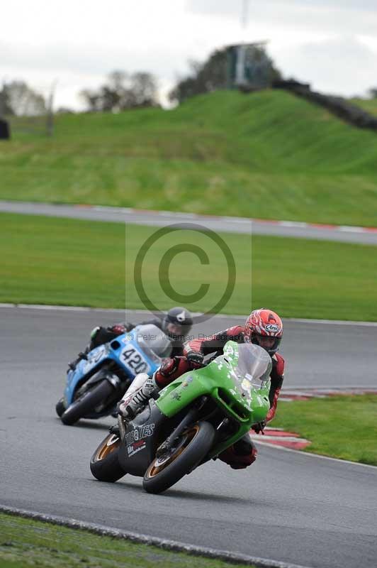 Motorcycle action photographs;Trackday digital images;event digital images;eventdigitalimages;no limits trackday;oulton park;oulton park circuit cheshire;oulton park photographs;peter wileman photography;trackday;trackday photos
