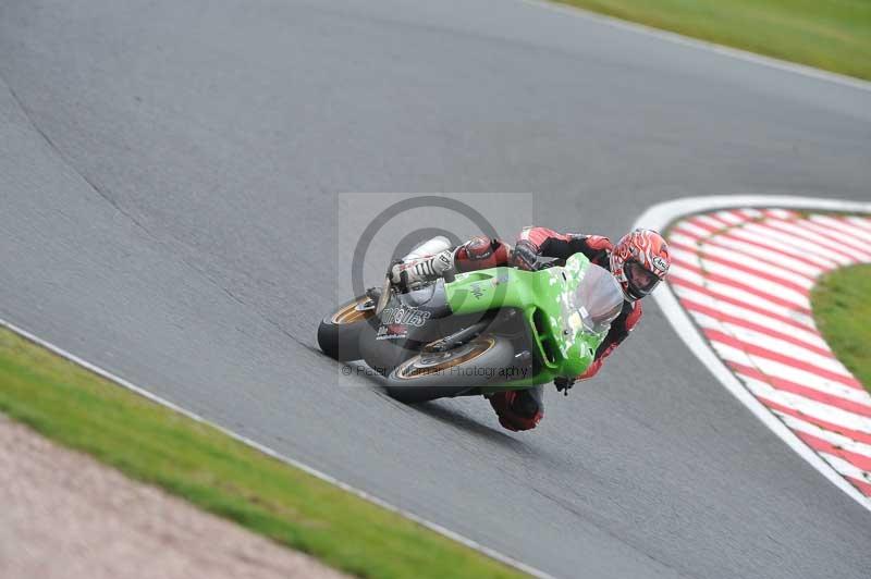Motorcycle action photographs;Trackday digital images;event digital images;eventdigitalimages;no limits trackday;oulton park;oulton park circuit cheshire;oulton park photographs;peter wileman photography;trackday;trackday photos