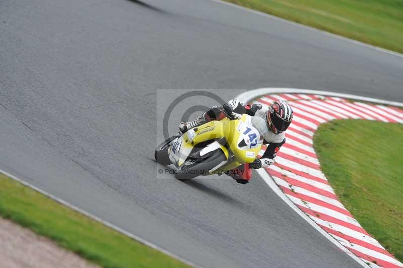 Motorcycle action photographs;Trackday digital images;event digital images;eventdigitalimages;no limits trackday;oulton park;oulton park circuit cheshire;oulton park photographs;peter wileman photography;trackday;trackday photos