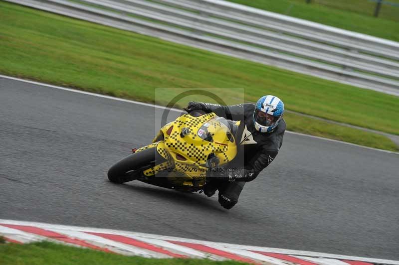Motorcycle action photographs;Trackday digital images;event digital images;eventdigitalimages;no limits trackday;oulton park;oulton park circuit cheshire;oulton park photographs;peter wileman photography;trackday;trackday photos