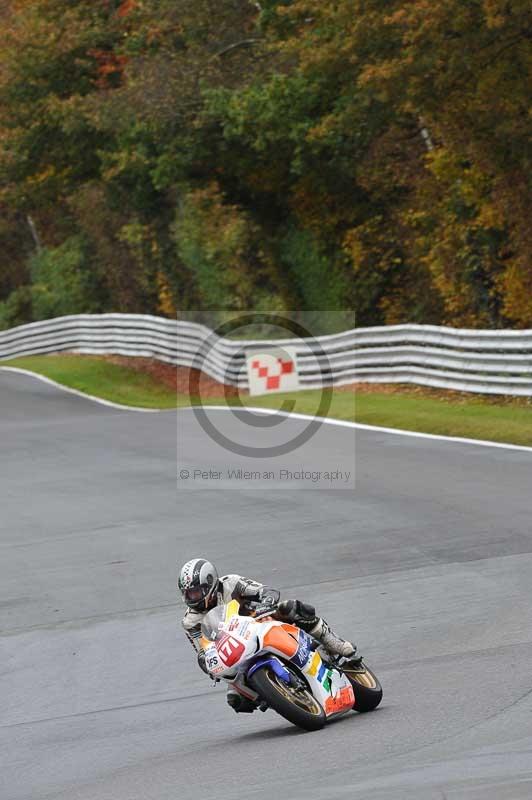 Motorcycle action photographs;Trackday digital images;event digital images;eventdigitalimages;no limits trackday;oulton park;oulton park circuit cheshire;oulton park photographs;peter wileman photography;trackday;trackday photos
