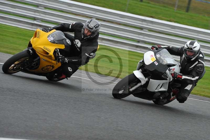 Motorcycle action photographs;Trackday digital images;event digital images;eventdigitalimages;no limits trackday;oulton park;oulton park circuit cheshire;oulton park photographs;peter wileman photography;trackday;trackday photos