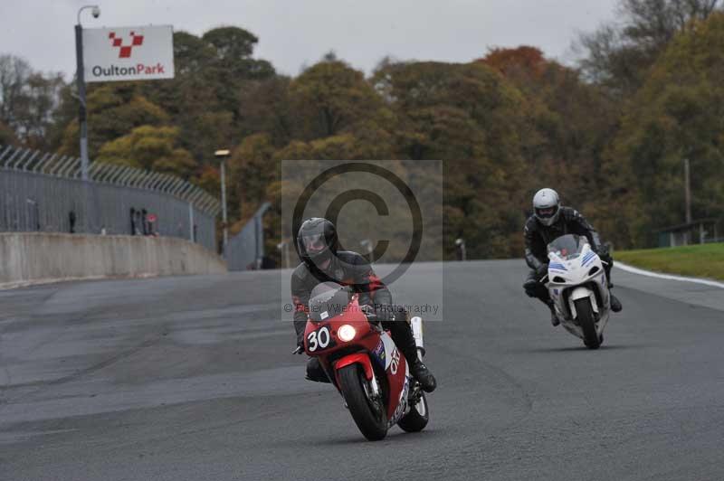 Motorcycle action photographs;Trackday digital images;event digital images;eventdigitalimages;no limits trackday;oulton park;oulton park circuit cheshire;oulton park photographs;peter wileman photography;trackday;trackday photos