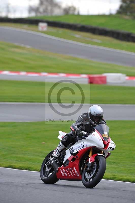 Motorcycle action photographs;Trackday digital images;event digital images;eventdigitalimages;no limits trackday;oulton park;oulton park circuit cheshire;oulton park photographs;peter wileman photography;trackday;trackday photos