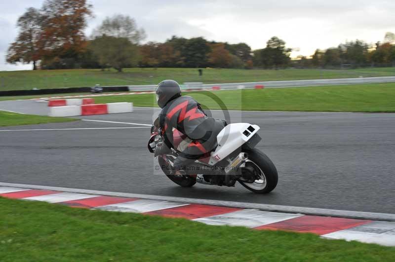 Motorcycle action photographs;Trackday digital images;event digital images;eventdigitalimages;no limits trackday;oulton park;oulton park circuit cheshire;oulton park photographs;peter wileman photography;trackday;trackday photos