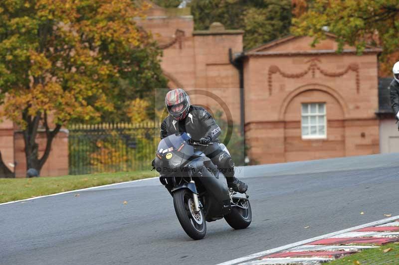 Motorcycle action photographs;Trackday digital images;event digital images;eventdigitalimages;no limits trackday;oulton park;oulton park circuit cheshire;oulton park photographs;peter wileman photography;trackday;trackday photos
