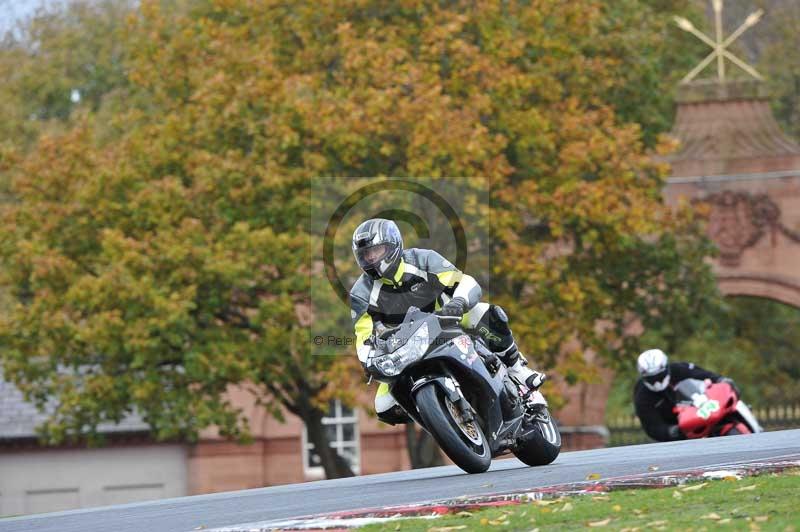 Motorcycle action photographs;Trackday digital images;event digital images;eventdigitalimages;no limits trackday;oulton park;oulton park circuit cheshire;oulton park photographs;peter wileman photography;trackday;trackday photos