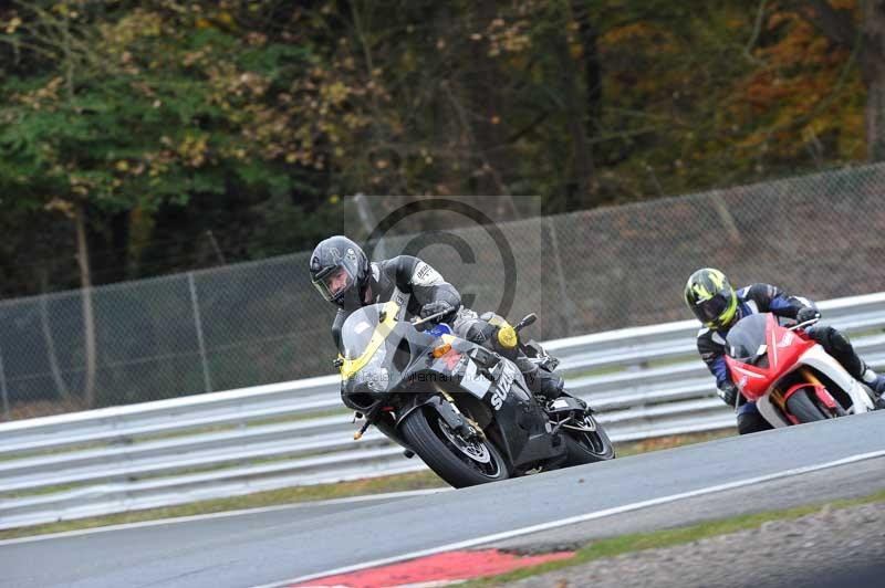 Motorcycle action photographs;Trackday digital images;event digital images;eventdigitalimages;no limits trackday;oulton park;oulton park circuit cheshire;oulton park photographs;peter wileman photography;trackday;trackday photos