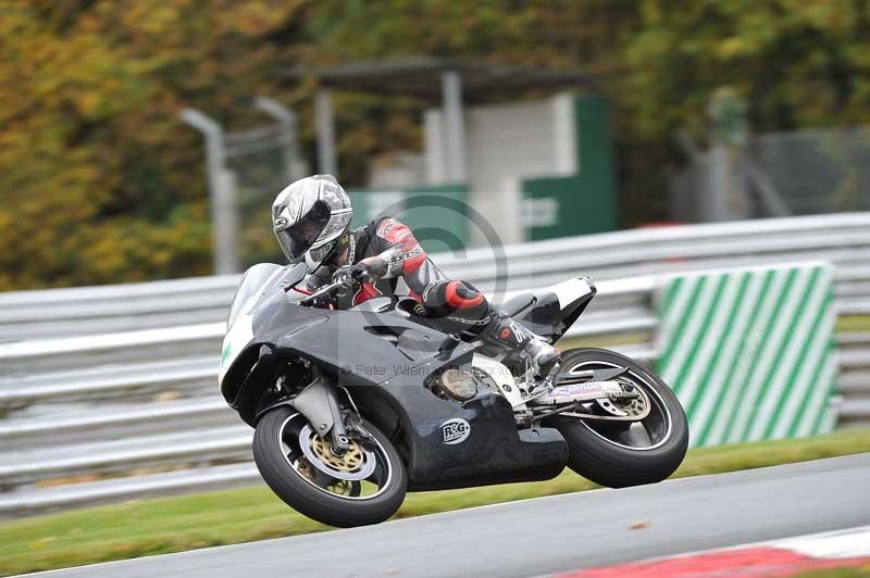 Motorcycle action photographs;Trackday digital images;event digital images;eventdigitalimages;no limits trackday;oulton park;oulton park circuit cheshire;oulton park photographs;peter wileman photography;trackday;trackday photos