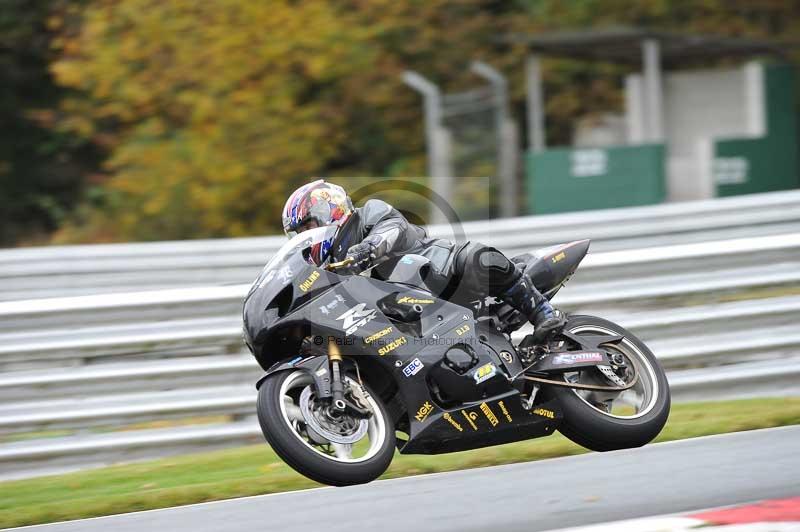 Motorcycle action photographs;Trackday digital images;event digital images;eventdigitalimages;no limits trackday;oulton park;oulton park circuit cheshire;oulton park photographs;peter wileman photography;trackday;trackday photos
