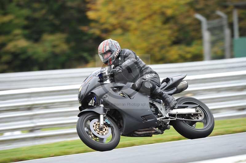 Motorcycle action photographs;Trackday digital images;event digital images;eventdigitalimages;no limits trackday;oulton park;oulton park circuit cheshire;oulton park photographs;peter wileman photography;trackday;trackday photos