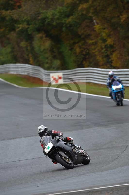 Motorcycle action photographs;Trackday digital images;event digital images;eventdigitalimages;no limits trackday;oulton park;oulton park circuit cheshire;oulton park photographs;peter wileman photography;trackday;trackday photos