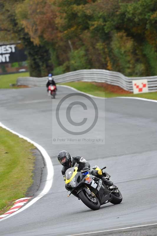 Motorcycle action photographs;Trackday digital images;event digital images;eventdigitalimages;no limits trackday;oulton park;oulton park circuit cheshire;oulton park photographs;peter wileman photography;trackday;trackday photos