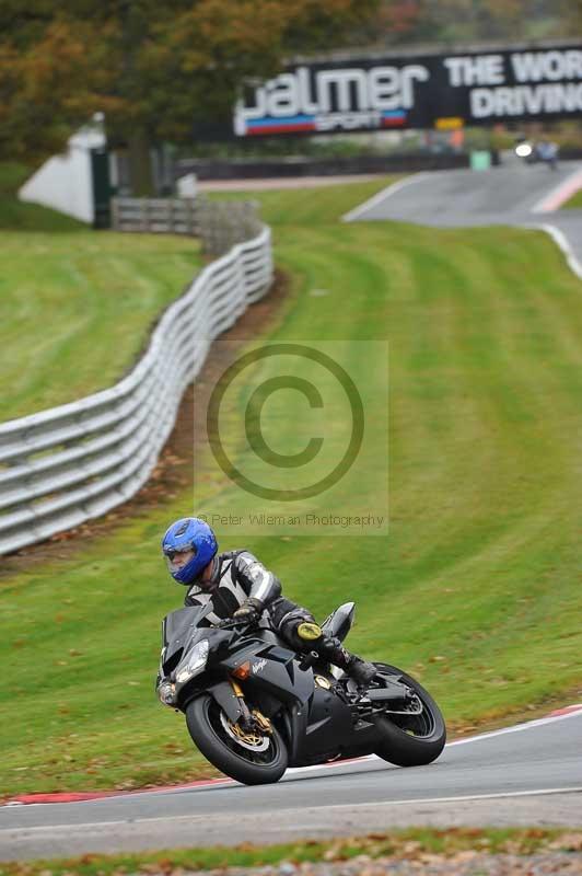 Motorcycle action photographs;Trackday digital images;event digital images;eventdigitalimages;no limits trackday;oulton park;oulton park circuit cheshire;oulton park photographs;peter wileman photography;trackday;trackday photos