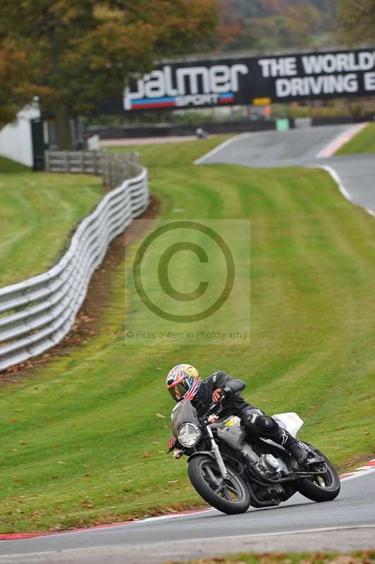 Motorcycle action photographs;Trackday digital images;event digital images;eventdigitalimages;no limits trackday;oulton park;oulton park circuit cheshire;oulton park photographs;peter wileman photography;trackday;trackday photos