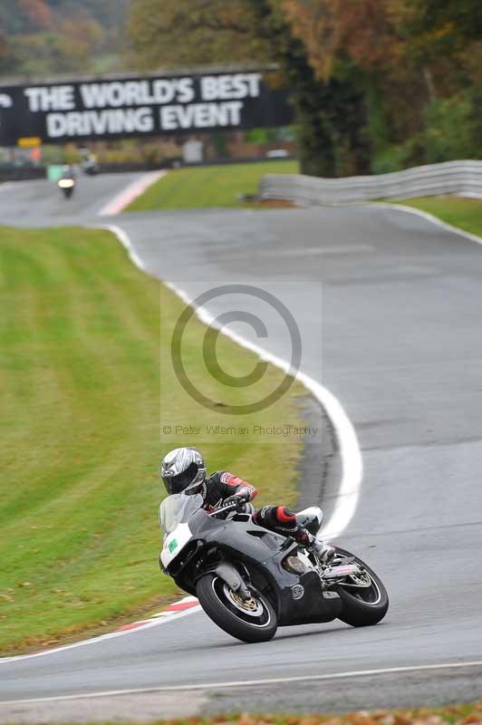 Motorcycle action photographs;Trackday digital images;event digital images;eventdigitalimages;no limits trackday;oulton park;oulton park circuit cheshire;oulton park photographs;peter wileman photography;trackday;trackday photos