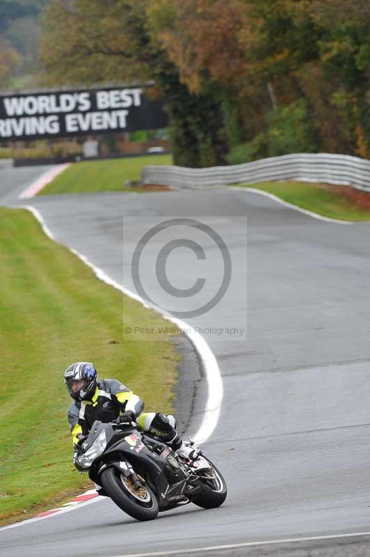 Motorcycle action photographs;Trackday digital images;event digital images;eventdigitalimages;no limits trackday;oulton park;oulton park circuit cheshire;oulton park photographs;peter wileman photography;trackday;trackday photos