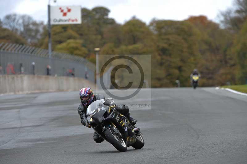 Motorcycle action photographs;Trackday digital images;event digital images;eventdigitalimages;no limits trackday;oulton park;oulton park circuit cheshire;oulton park photographs;peter wileman photography;trackday;trackday photos