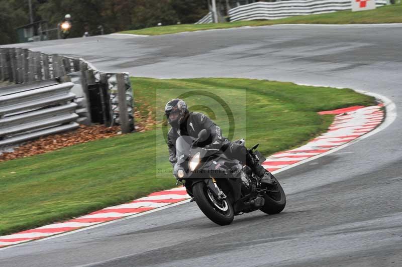 Motorcycle action photographs;Trackday digital images;event digital images;eventdigitalimages;no limits trackday;oulton park;oulton park circuit cheshire;oulton park photographs;peter wileman photography;trackday;trackday photos