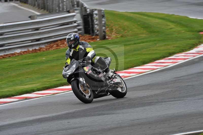 Motorcycle action photographs;Trackday digital images;event digital images;eventdigitalimages;no limits trackday;oulton park;oulton park circuit cheshire;oulton park photographs;peter wileman photography;trackday;trackday photos