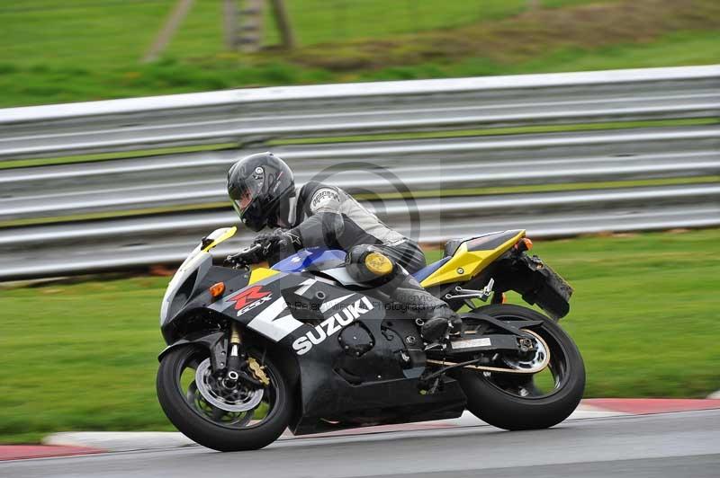 Motorcycle action photographs;Trackday digital images;event digital images;eventdigitalimages;no limits trackday;oulton park;oulton park circuit cheshire;oulton park photographs;peter wileman photography;trackday;trackday photos