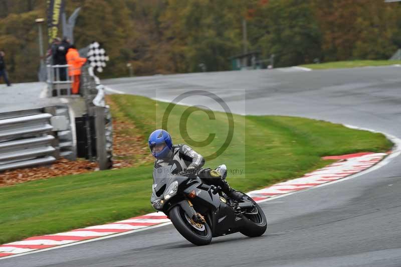 Motorcycle action photographs;Trackday digital images;event digital images;eventdigitalimages;no limits trackday;oulton park;oulton park circuit cheshire;oulton park photographs;peter wileman photography;trackday;trackday photos