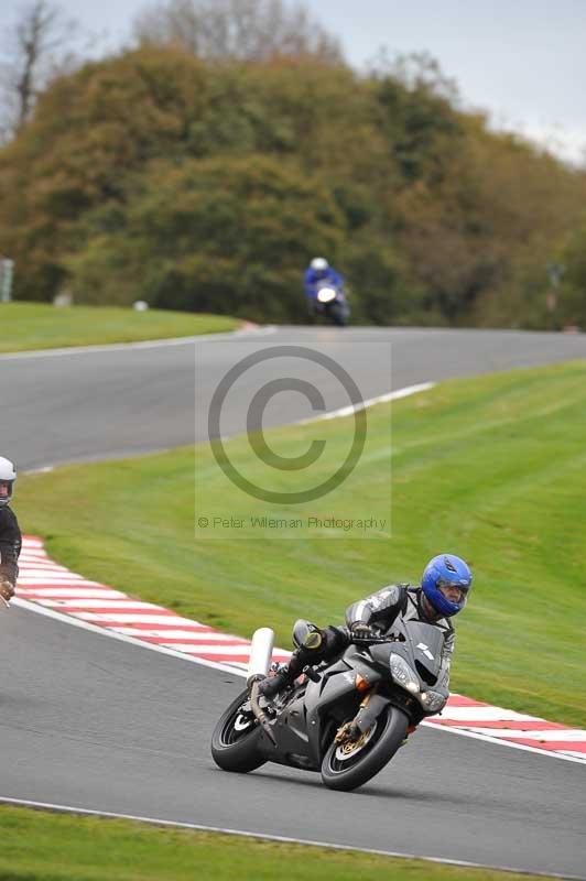Motorcycle action photographs;Trackday digital images;event digital images;eventdigitalimages;no limits trackday;oulton park;oulton park circuit cheshire;oulton park photographs;peter wileman photography;trackday;trackday photos