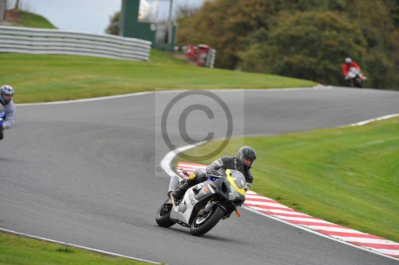 Motorcycle action photographs;Trackday digital images;event digital images;eventdigitalimages;no limits trackday;oulton park;oulton park circuit cheshire;oulton park photographs;peter wileman photography;trackday;trackday photos