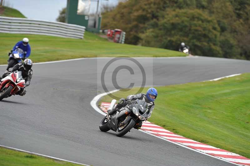 Motorcycle action photographs;Trackday digital images;event digital images;eventdigitalimages;no limits trackday;oulton park;oulton park circuit cheshire;oulton park photographs;peter wileman photography;trackday;trackday photos