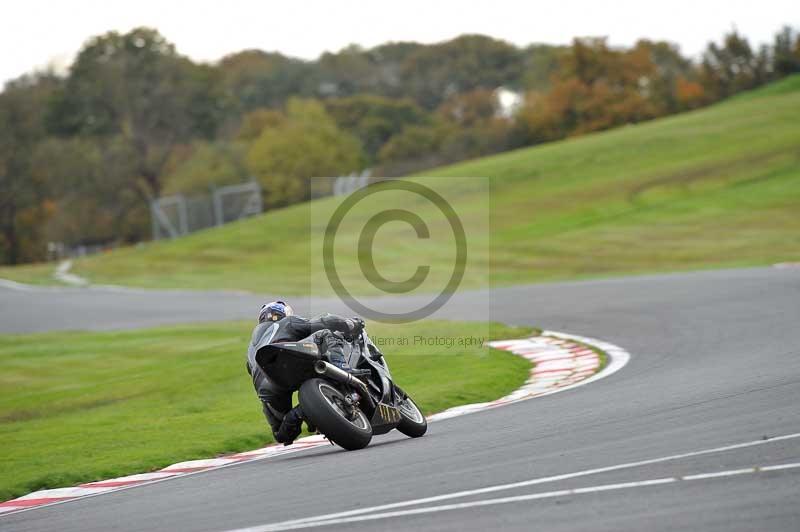 Motorcycle action photographs;Trackday digital images;event digital images;eventdigitalimages;no limits trackday;oulton park;oulton park circuit cheshire;oulton park photographs;peter wileman photography;trackday;trackday photos