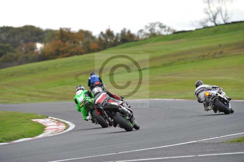 Motorcycle action photographs;Trackday digital images;event digital images;eventdigitalimages;no limits trackday;oulton park;oulton park circuit cheshire;oulton park photographs;peter wileman photography;trackday;trackday photos