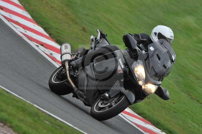 Motorcycle action photographs;Trackday digital images;event digital images;eventdigitalimages;no limits trackday;oulton park;oulton park circuit cheshire;oulton park photographs;peter wileman photography;trackday;trackday photos
