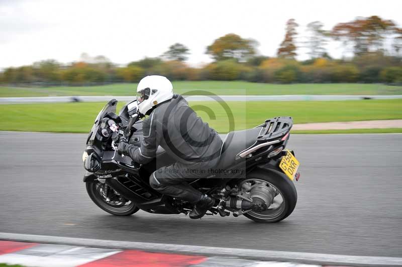 Motorcycle action photographs;Trackday digital images;event digital images;eventdigitalimages;no limits trackday;oulton park;oulton park circuit cheshire;oulton park photographs;peter wileman photography;trackday;trackday photos