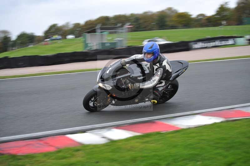 Motorcycle action photographs;Trackday digital images;event digital images;eventdigitalimages;no limits trackday;oulton park;oulton park circuit cheshire;oulton park photographs;peter wileman photography;trackday;trackday photos