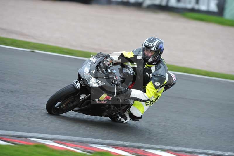 Motorcycle action photographs;Trackday digital images;event digital images;eventdigitalimages;no limits trackday;oulton park;oulton park circuit cheshire;oulton park photographs;peter wileman photography;trackday;trackday photos