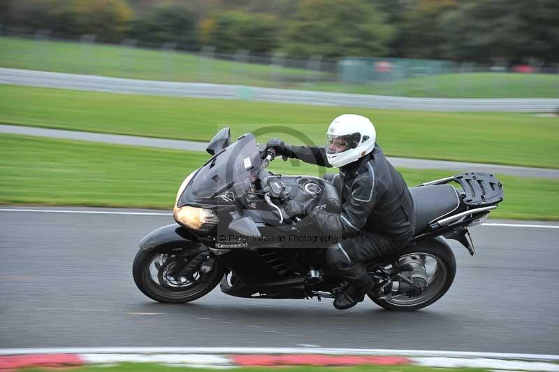 Motorcycle action photographs;Trackday digital images;event digital images;eventdigitalimages;no limits trackday;oulton park;oulton park circuit cheshire;oulton park photographs;peter wileman photography;trackday;trackday photos