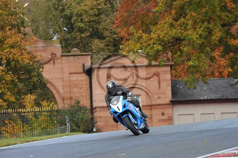 Motorcycle action photographs;Trackday digital images;event digital images;eventdigitalimages;no limits trackday;oulton park;oulton park circuit cheshire;oulton park photographs;peter wileman photography;trackday;trackday photos