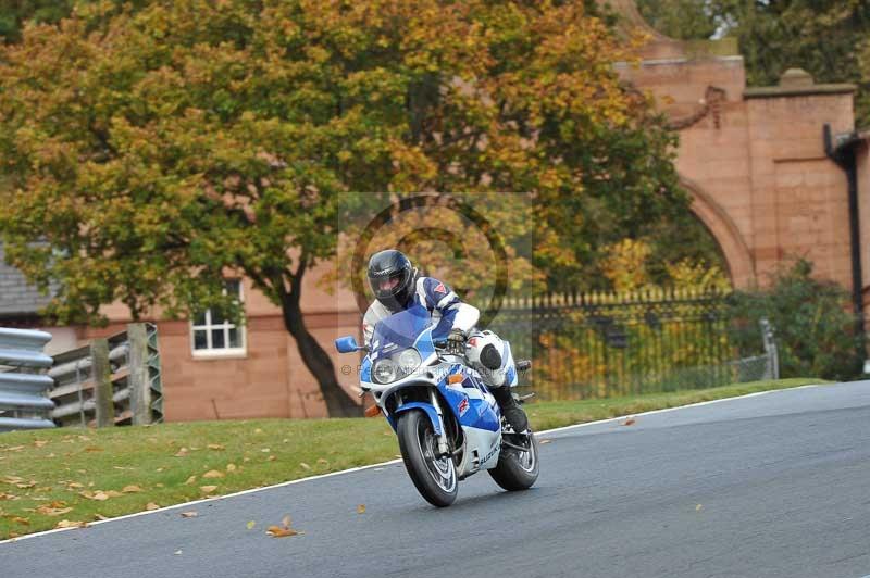 Motorcycle action photographs;Trackday digital images;event digital images;eventdigitalimages;no limits trackday;oulton park;oulton park circuit cheshire;oulton park photographs;peter wileman photography;trackday;trackday photos